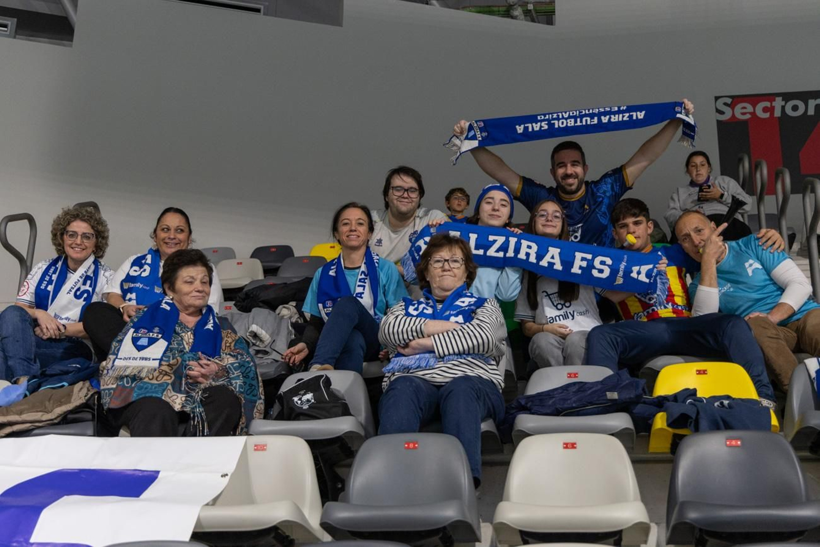 Jaén Paraíso Interior FS  4-3 Family Cash Alzira