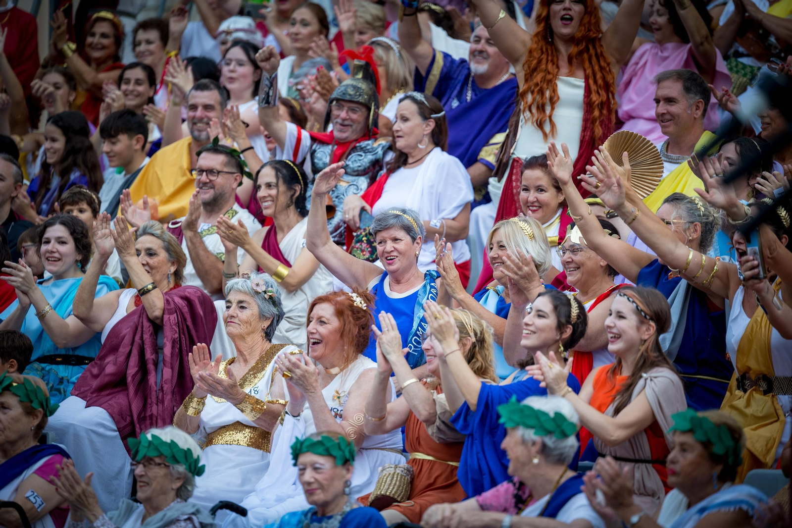 Las imágenes de Gades Romana 2025: la comitiva y el espectáculo inaugural en Cádiz