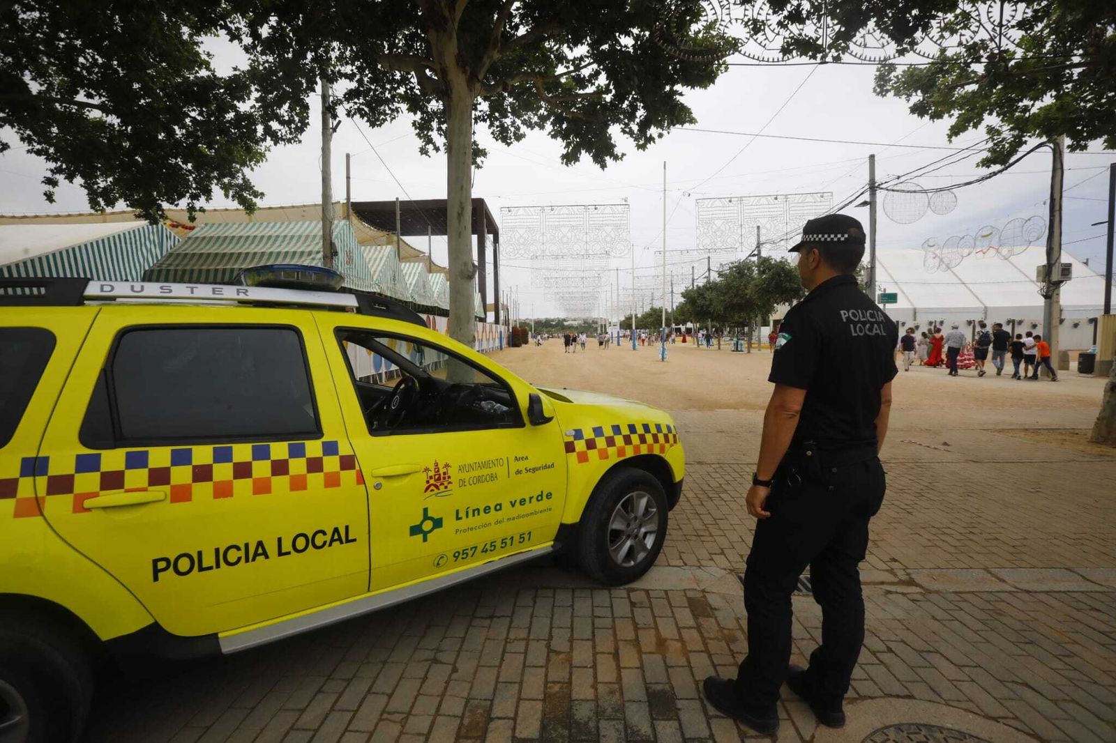 Policía Local en el recinto ferial.