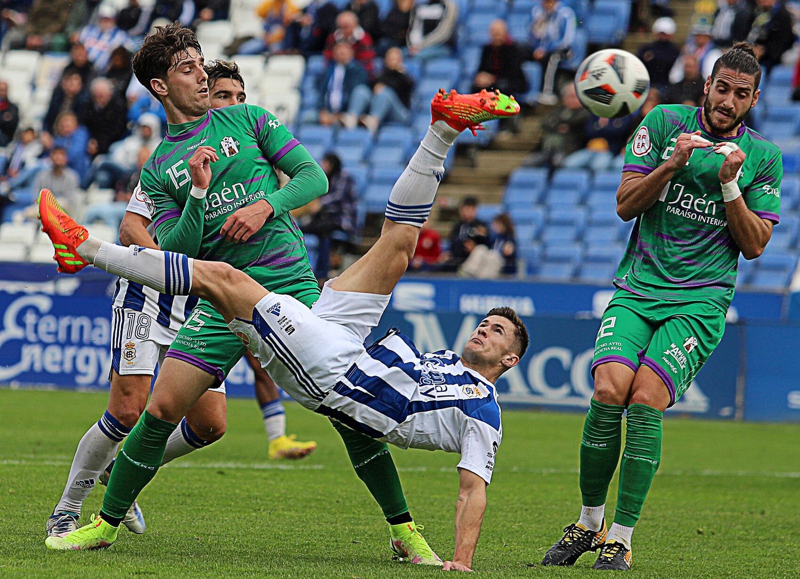 Chichilla se estrenó en el Nuevo Colombino con un golazo.