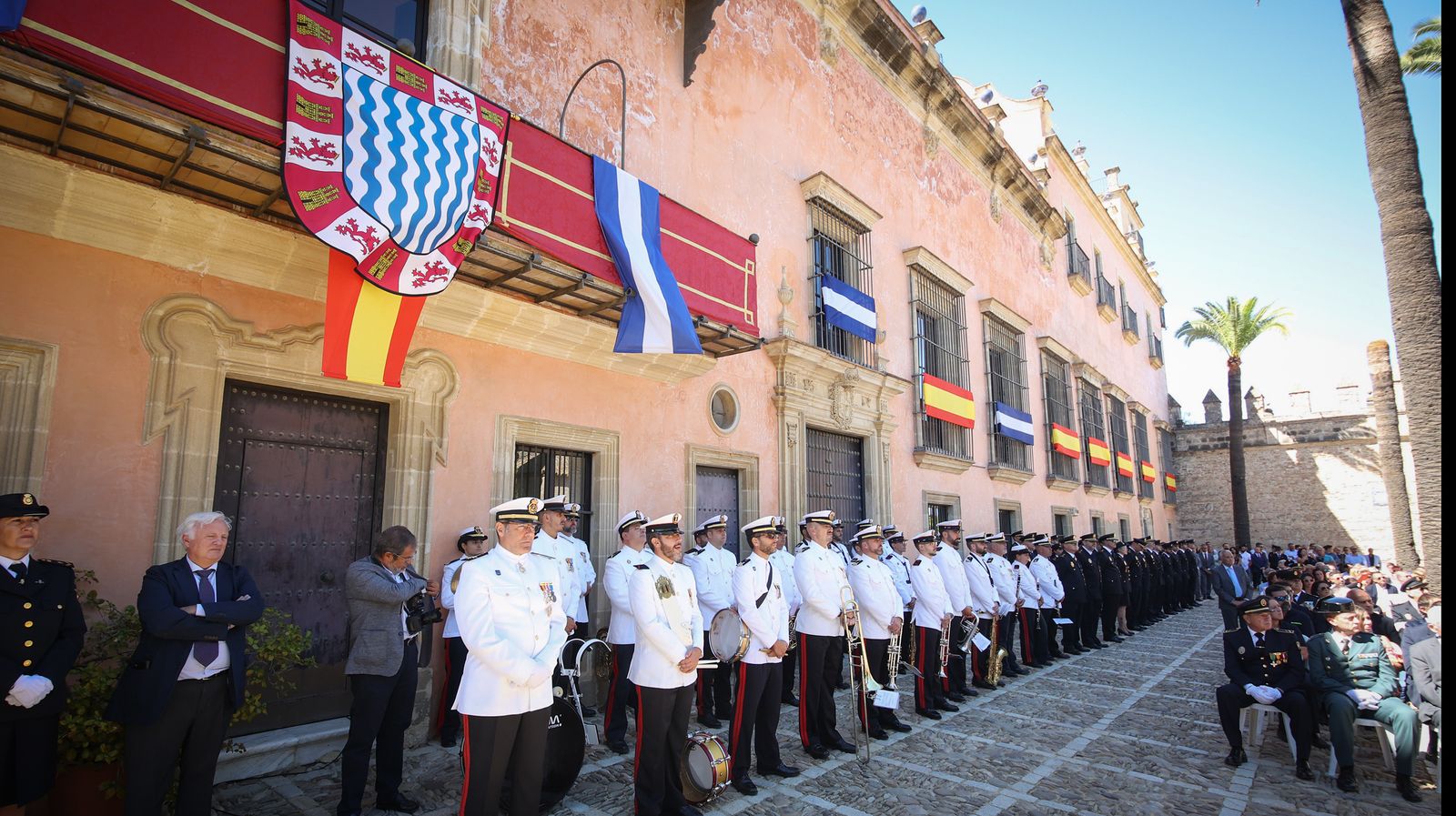 Emotivo acto por el Día de la Policía Nacional celebrado en Jerez