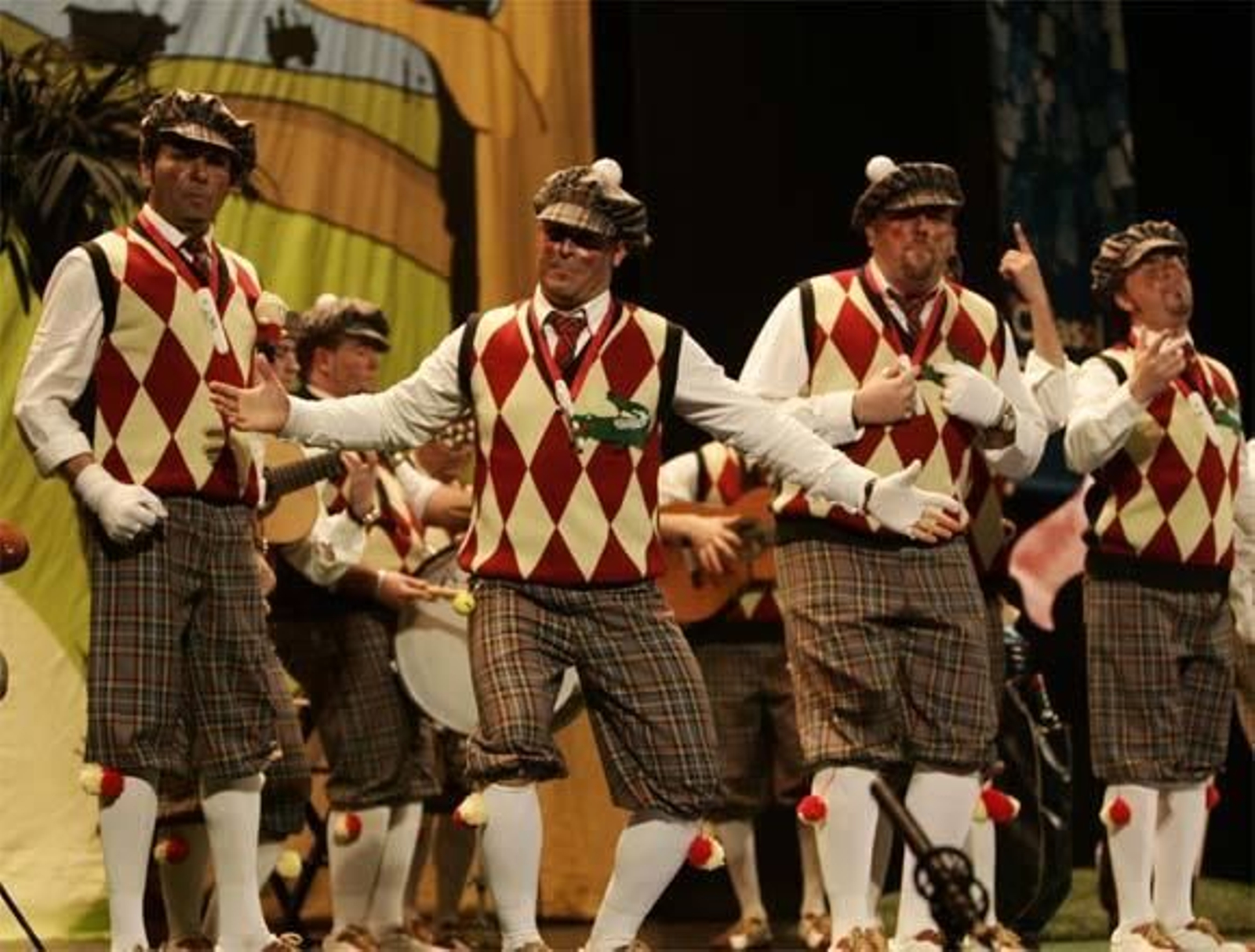 Una chirigota de Cadi