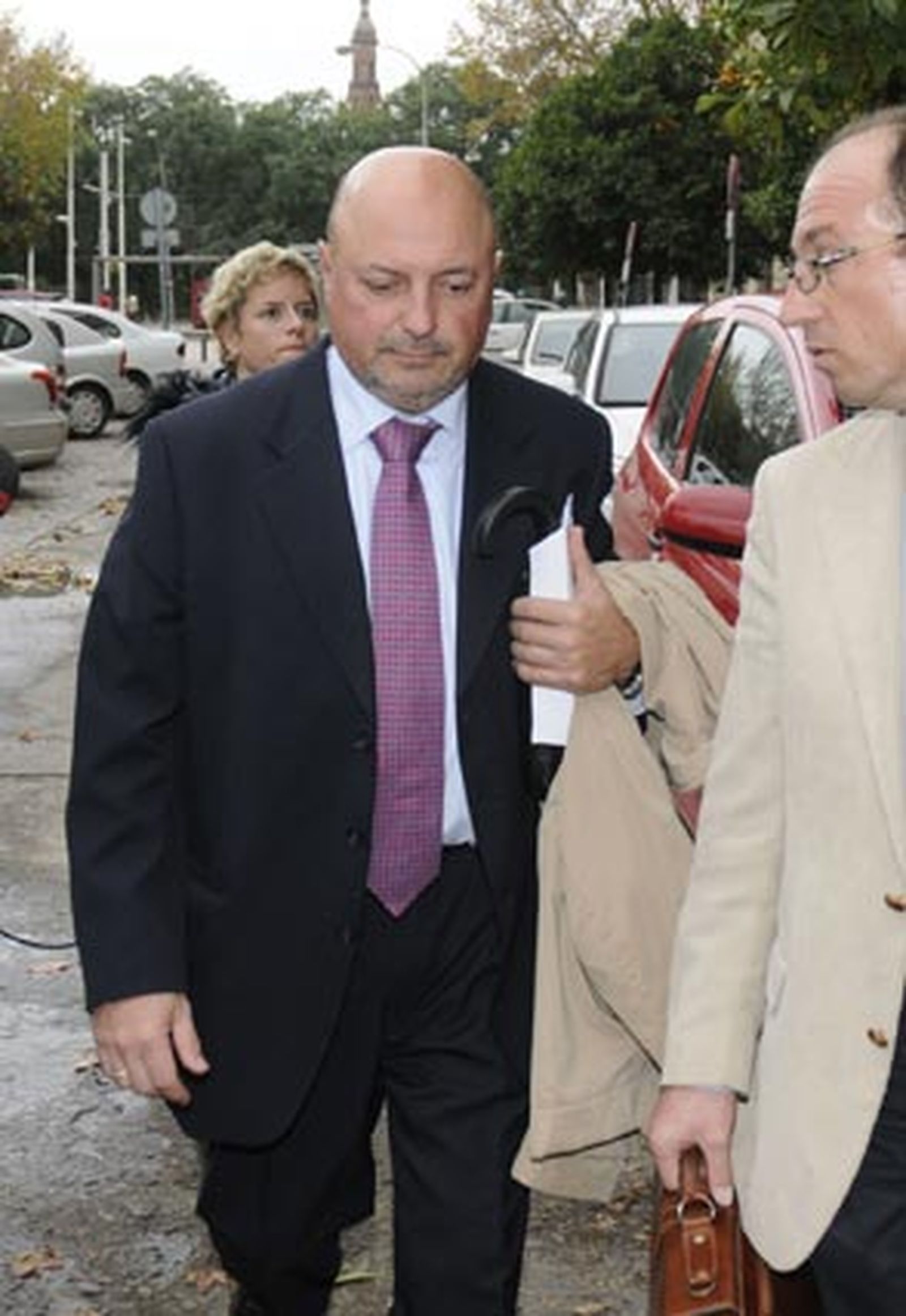 Ponce estudia denunciar a Monteseirín y al portavoz del PP por prevaricación