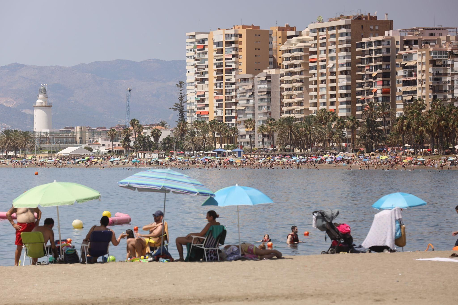 Lleno en las playas de Málaga