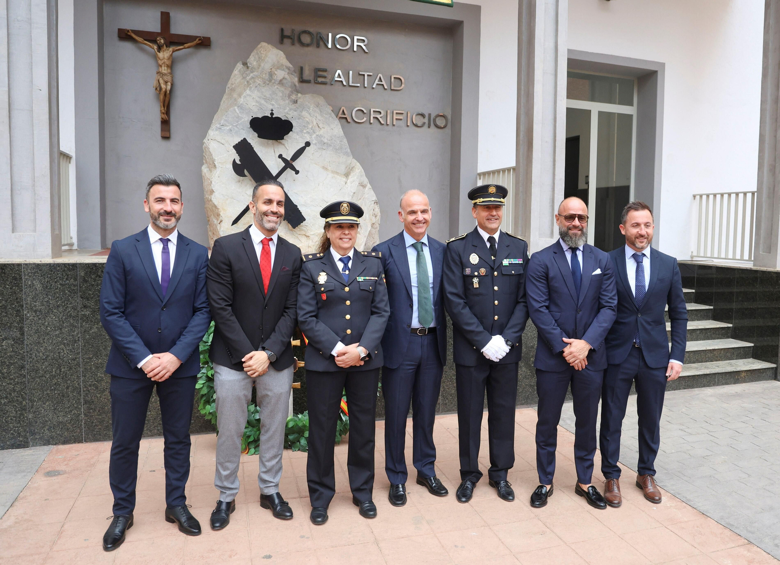 La Guardia Civil de Málaga homenajea a los agentes retirados en su 179 aniversario