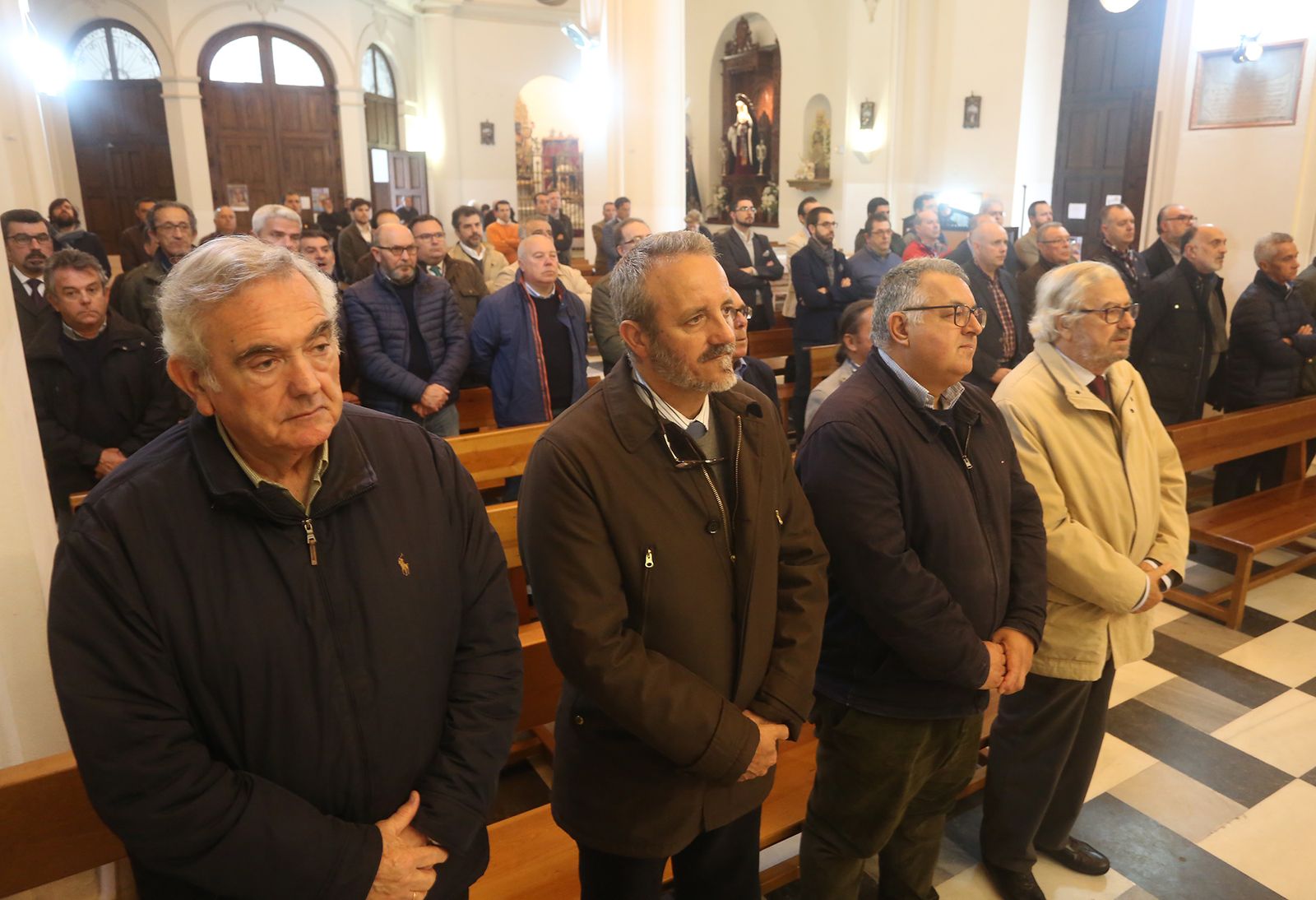 Imagenes de la misa de acción de gracias por el aniversario de la cuadrilla de costaleros