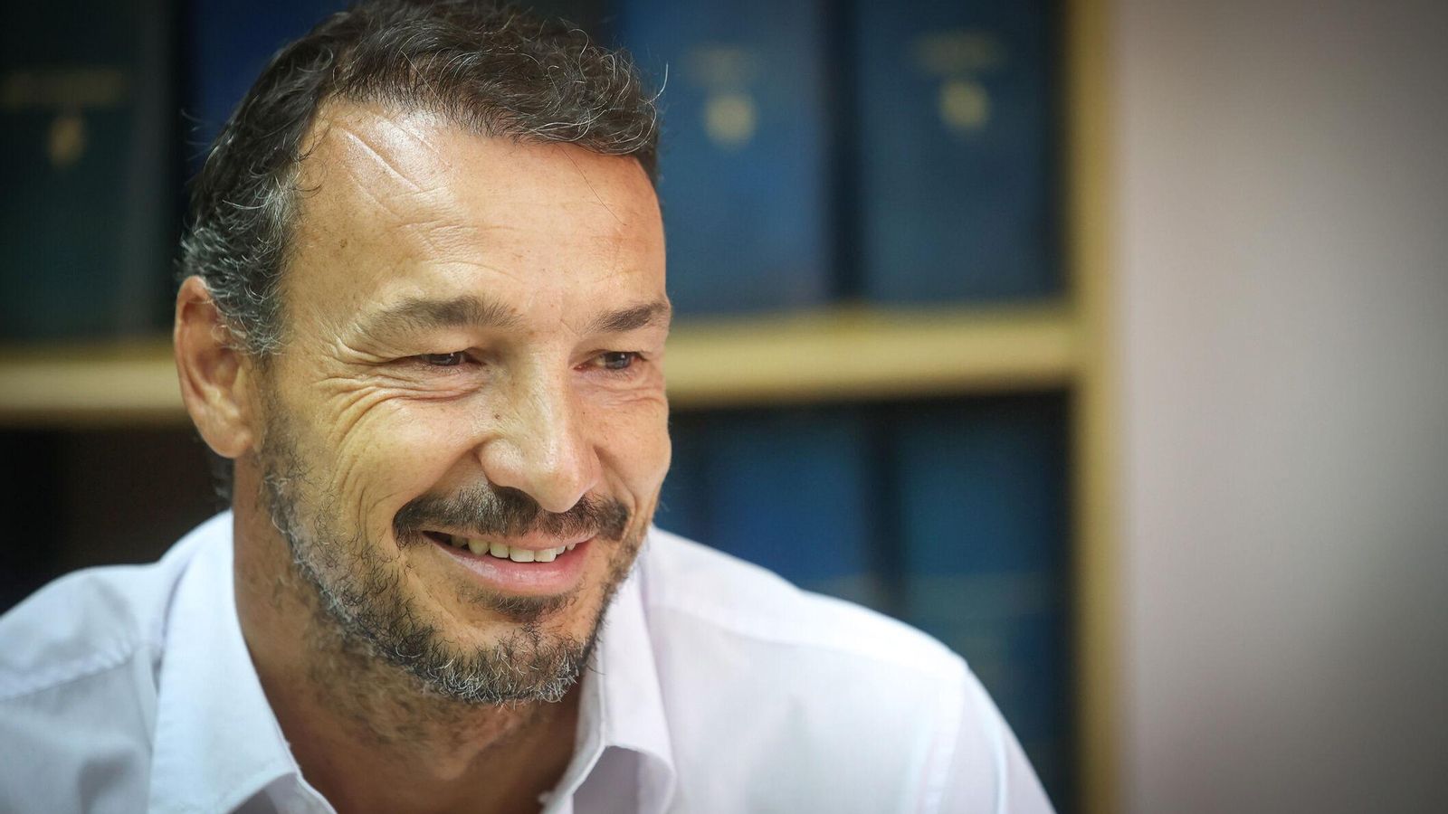 Iván Franco sonríe en un momento de la entrevista.