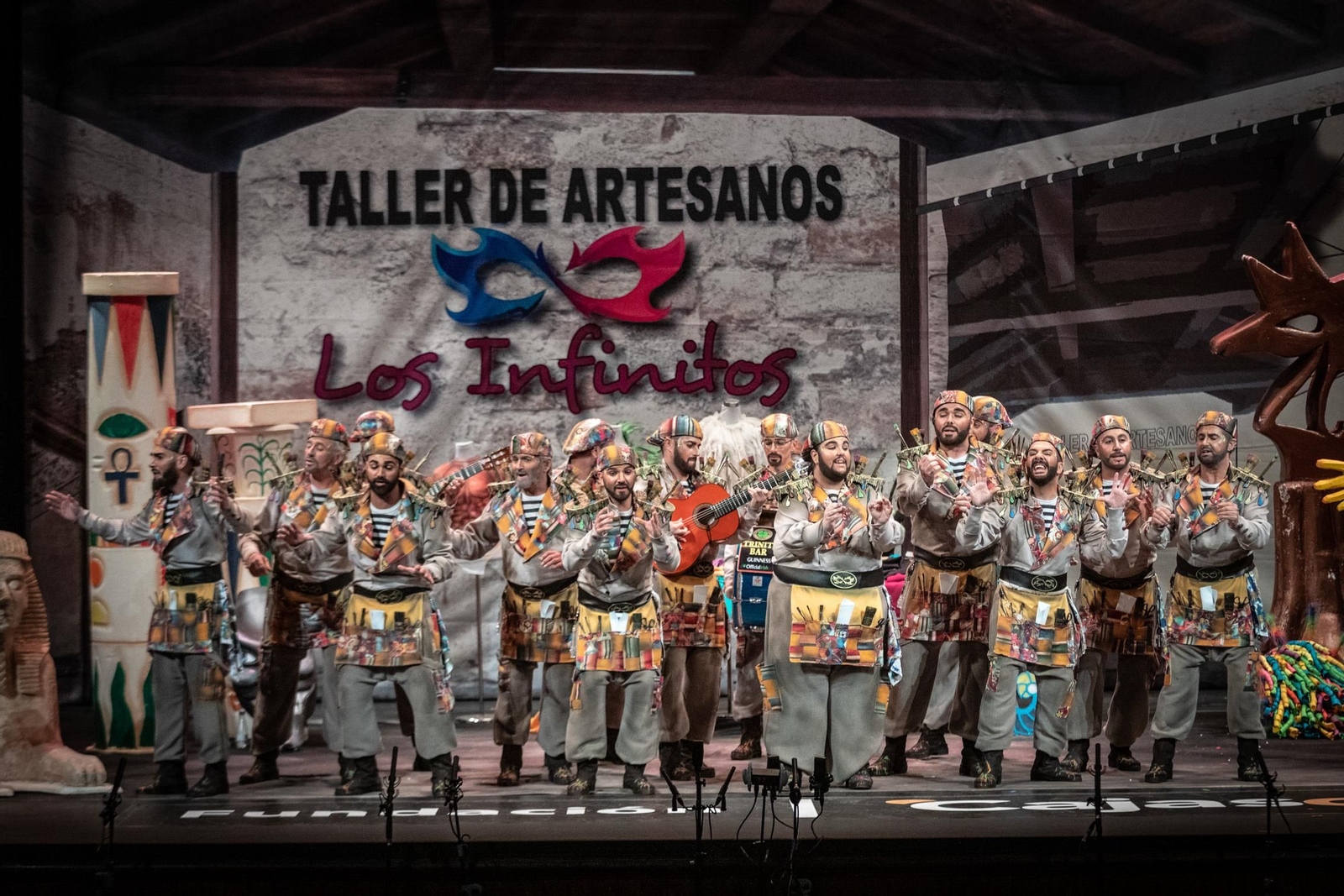 Comparsa 'Los infinitos'