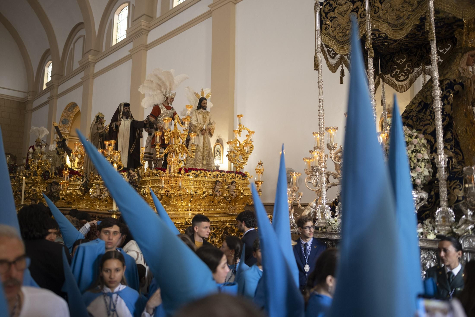Las mejores imágenes del Miércoles Santo en Huelva: Hermandad de la Victoria
