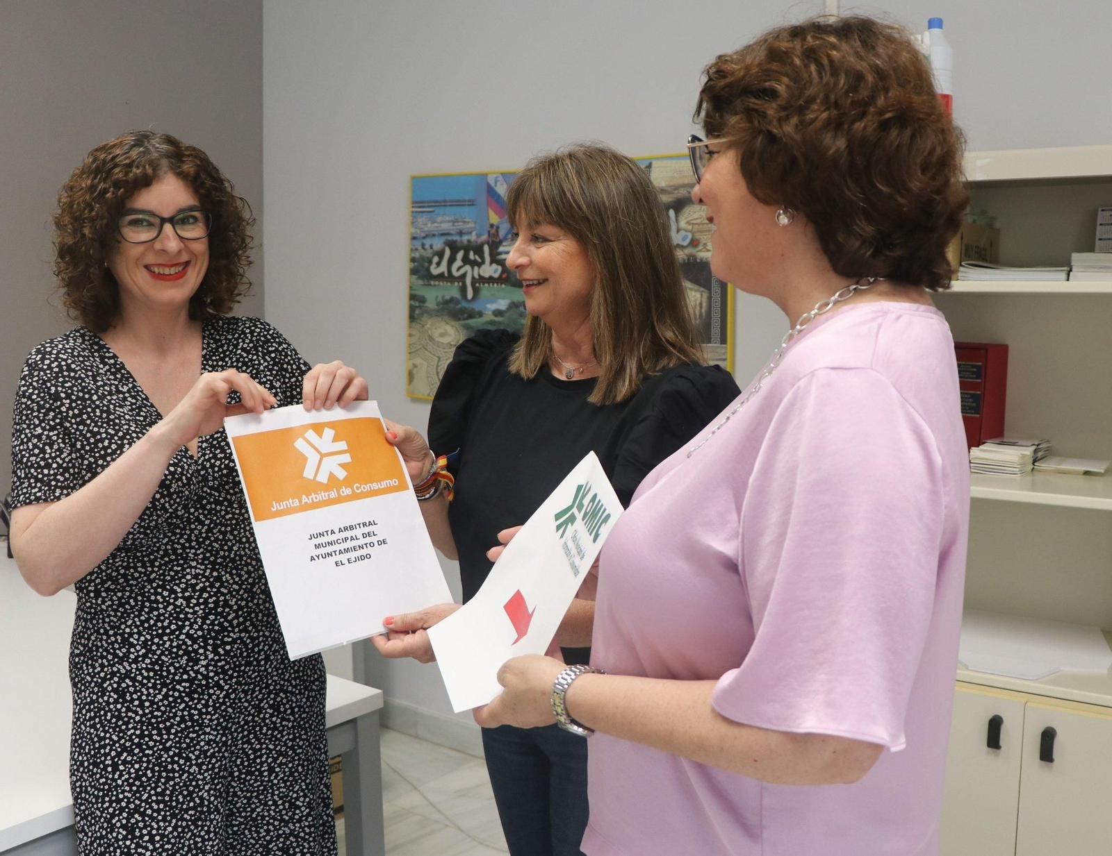 La Junta Arbitral de Consumo de El Ejido, acreditada para resolver litigios a nivel nacional y europeo