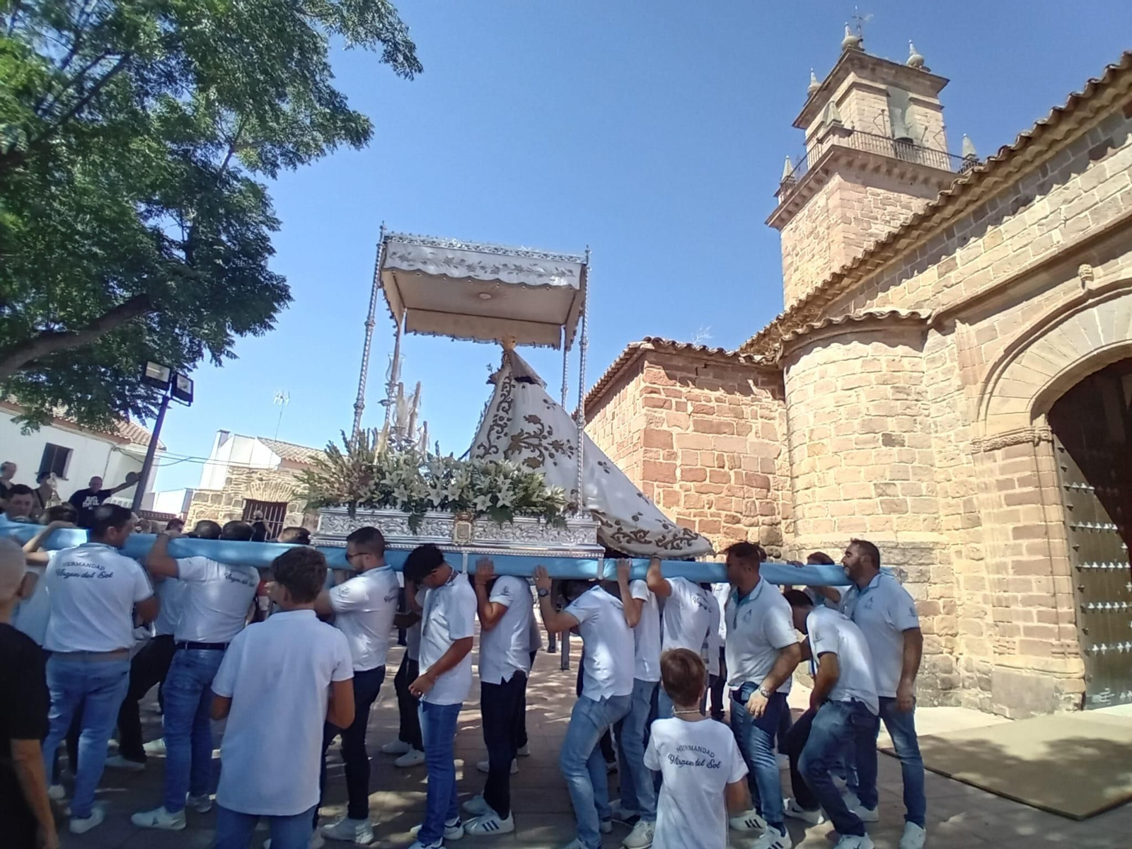 La procesión de la Virgen del Sol en Adamuz