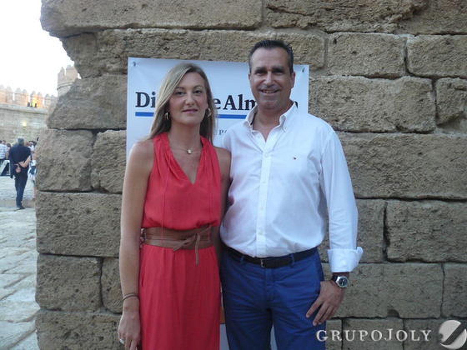 Luis Miguel Fernández, gerente de Agrocolor, y María Montero, momentos antes del acto del Milenio./ Rafael González y Ricardo García