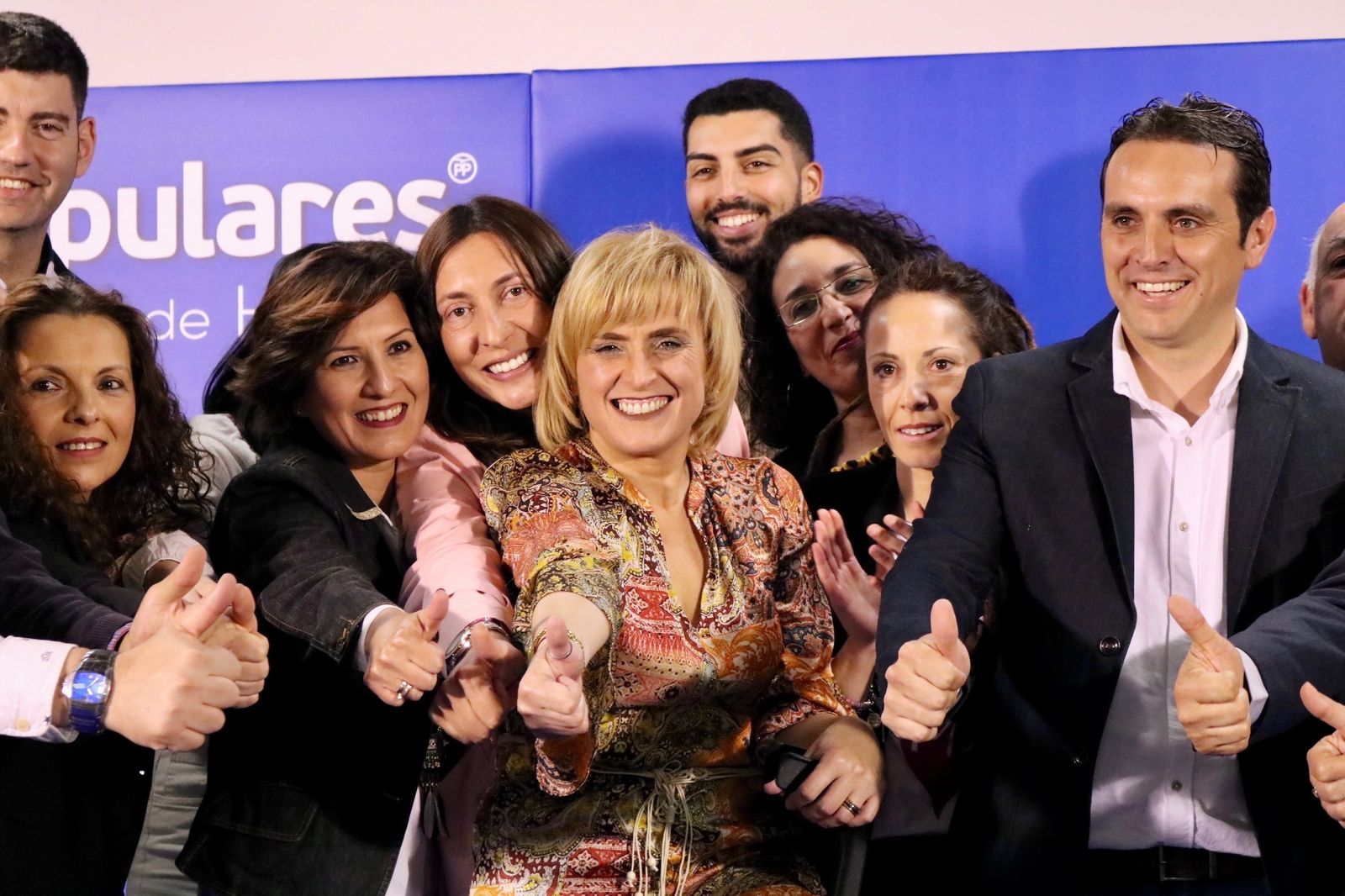 Fernández, López y miembros de la lista.