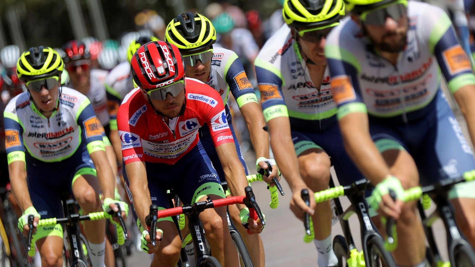 Eiking mantiene el maillot rojo de líder.