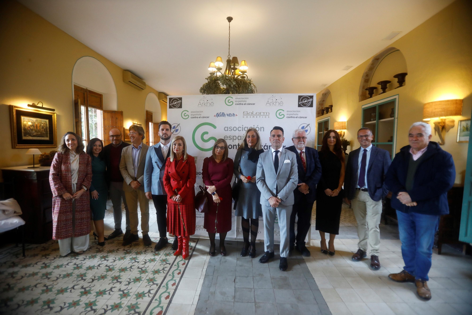 Las mejores imágenes de la Gala del amor solidario de la AECC en Córdoba