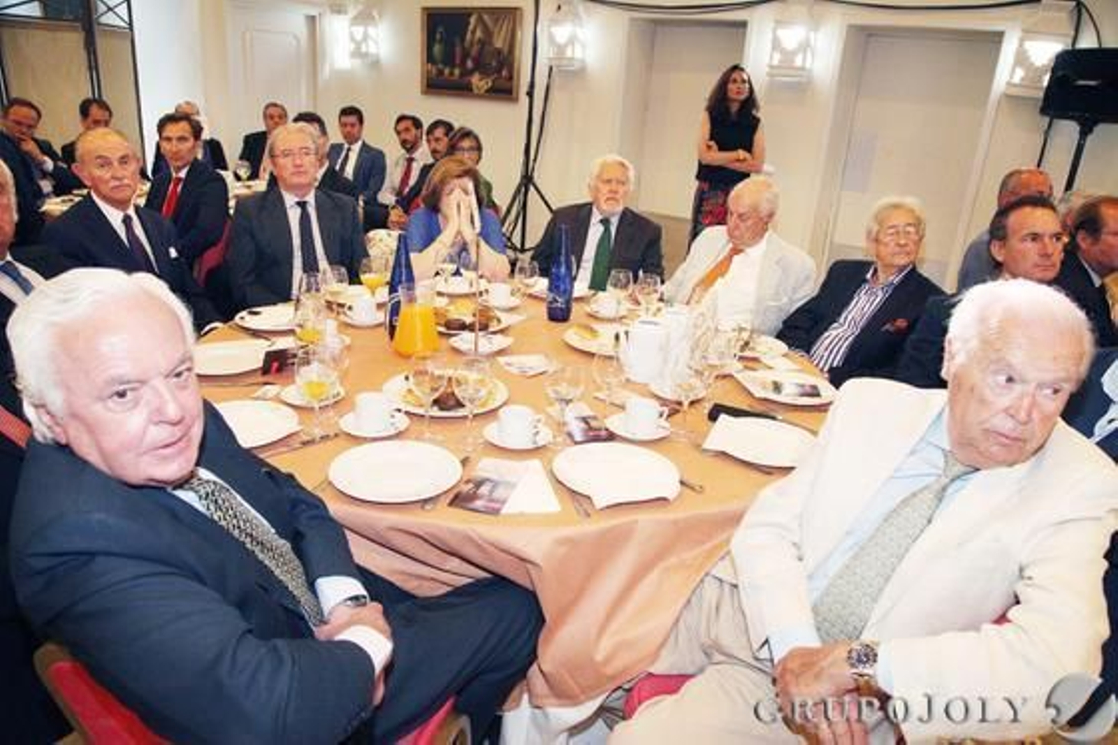 Joaquín Rivero Valcarce, Diego Butrón, Huberto Domecq, Felipe Morenés, Pedro Rebuelta, Marisol Bolín, Francisco Ballester, Juan Ramón Guillén, Alfonso Rodríguez, Carlos Masaveu, Miguel Ángel García-Jarana y Juan García-Jarana.

Foto: Pascual · Vanesa Lobo