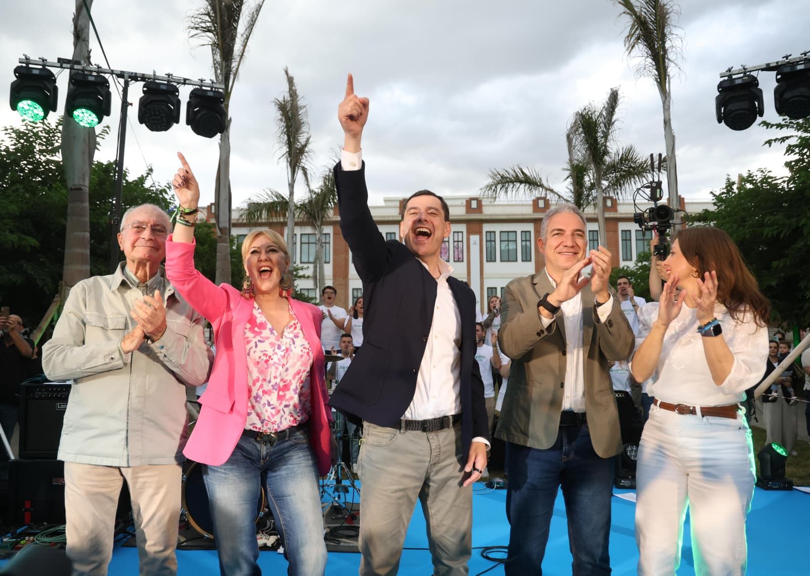 Juanma Moreno cierra la campaña en busca de los cuatro escaños en el ...