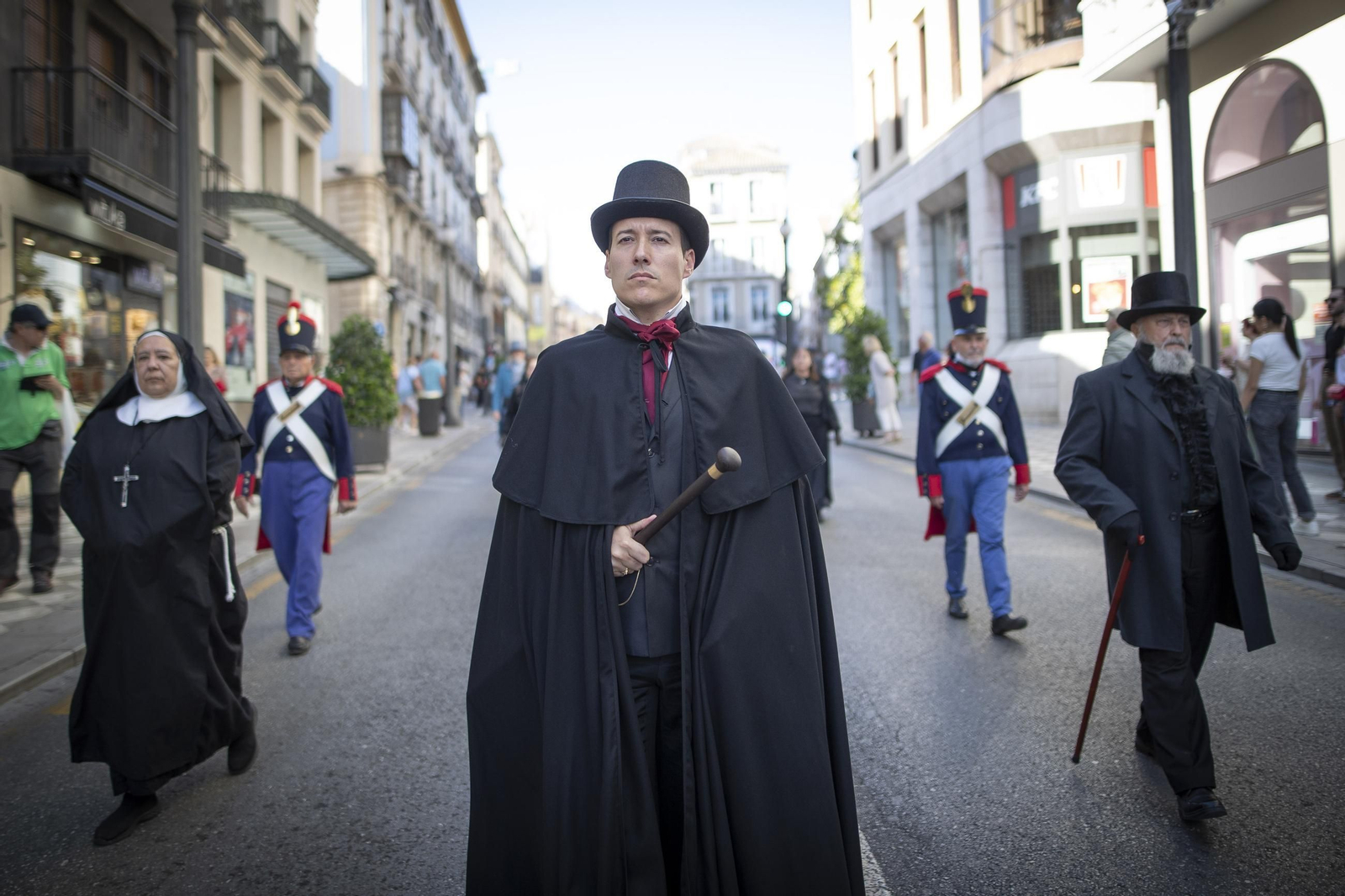 Las mejores imágenes de la tradicional proecesión en honor a Mariana Pineda en Granada