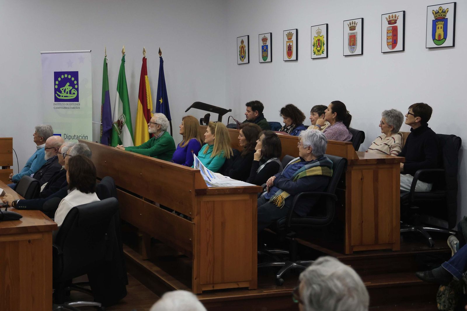 Las fotos de la presentación de las dos nuevas guías del patrimonio del Campo de Gibraltar