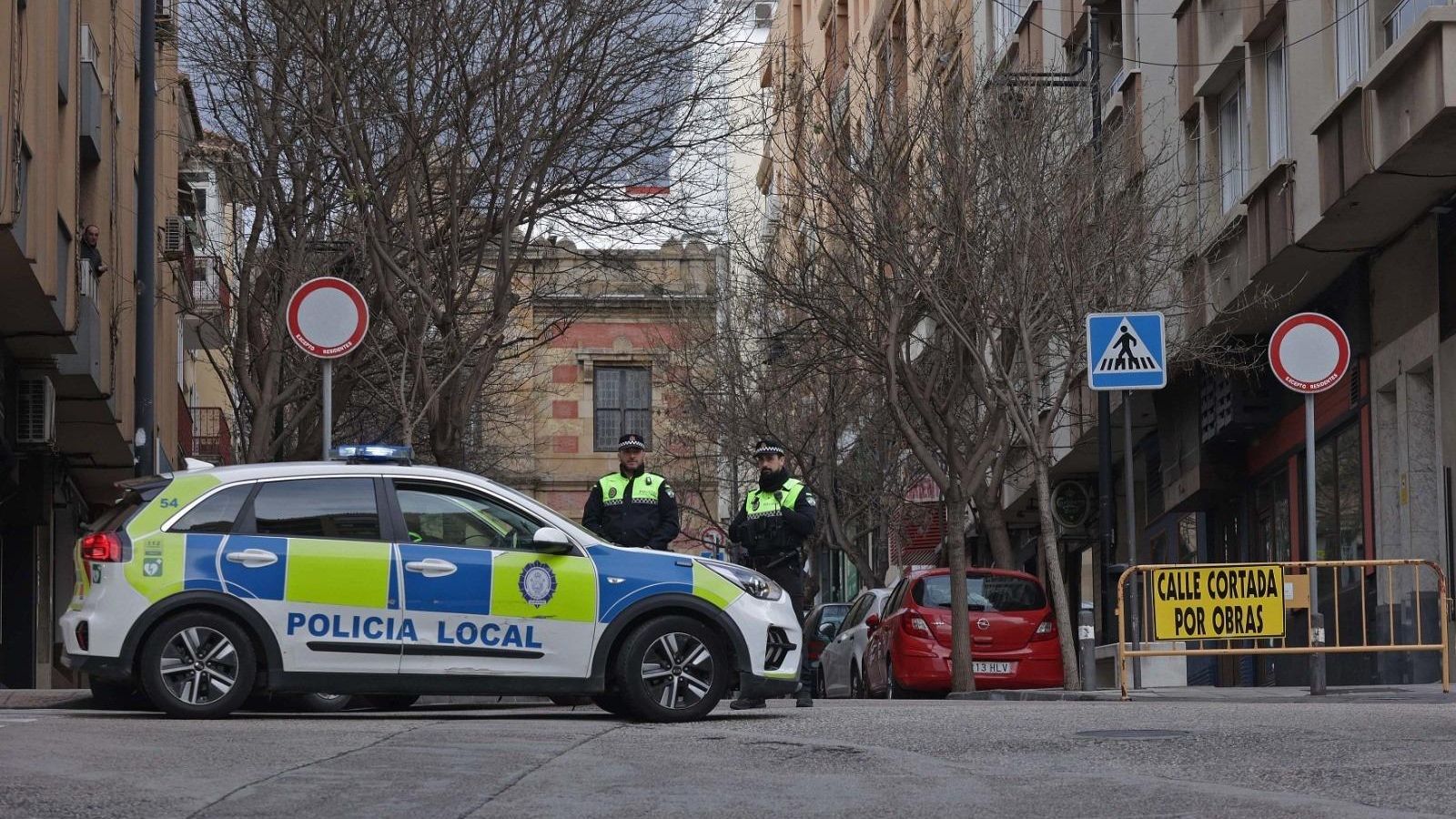 Corte de tráfico en la calle Trafalgar de Algeciras.