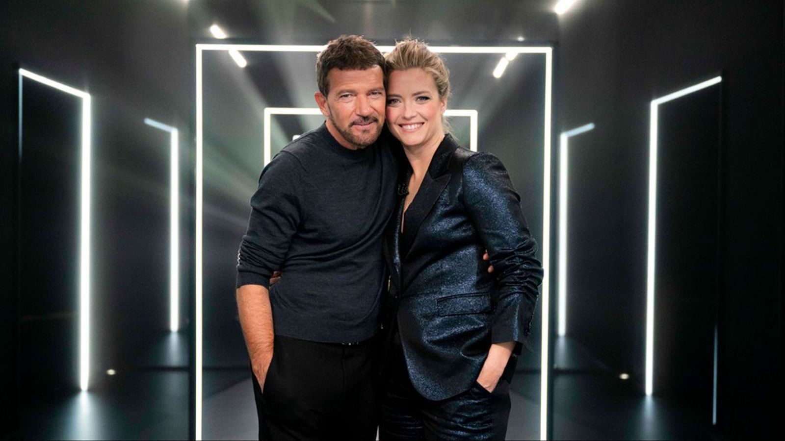 Antonio Banderas y María Casado promocionan 'Las tres puertas'