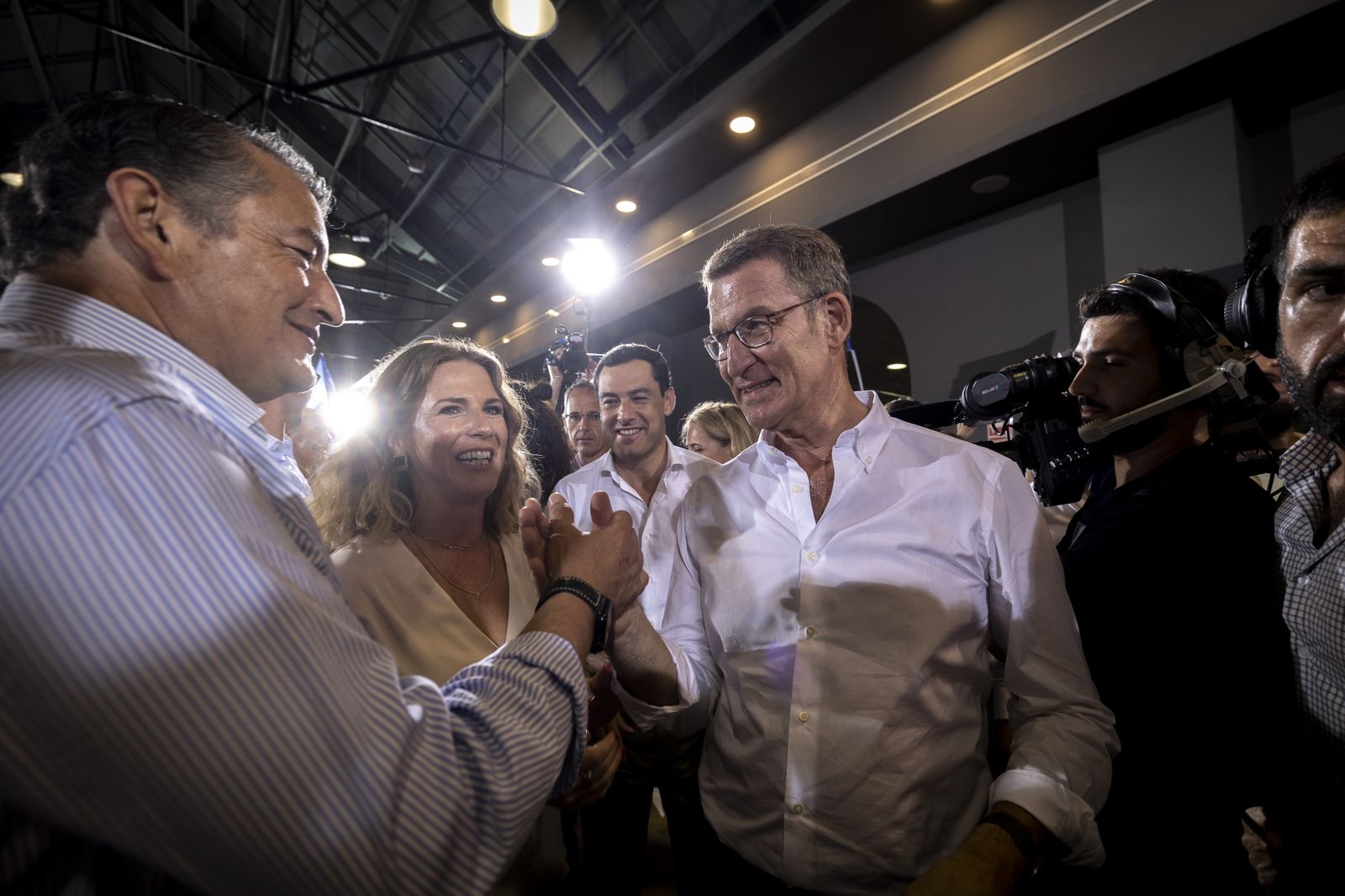 Las imágenes del mitin de Alberto Nuñez Feijoó en Cádiz