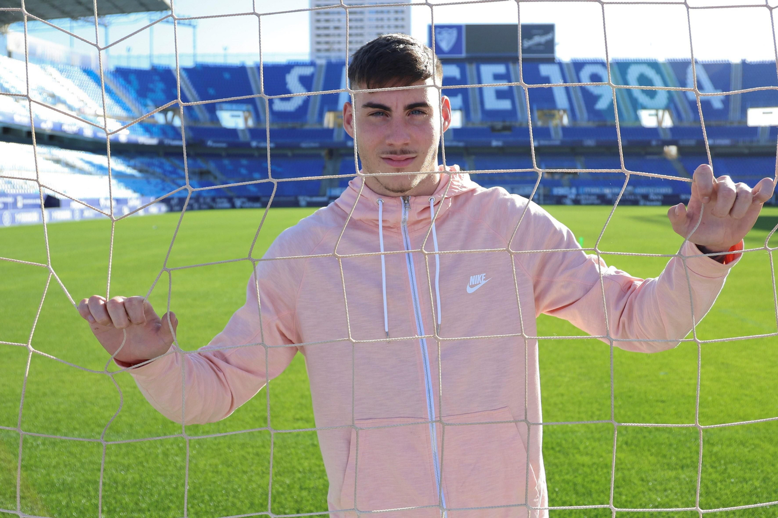 Las fotos de la entrevista a Roberto Fernández, jugador del Málaga