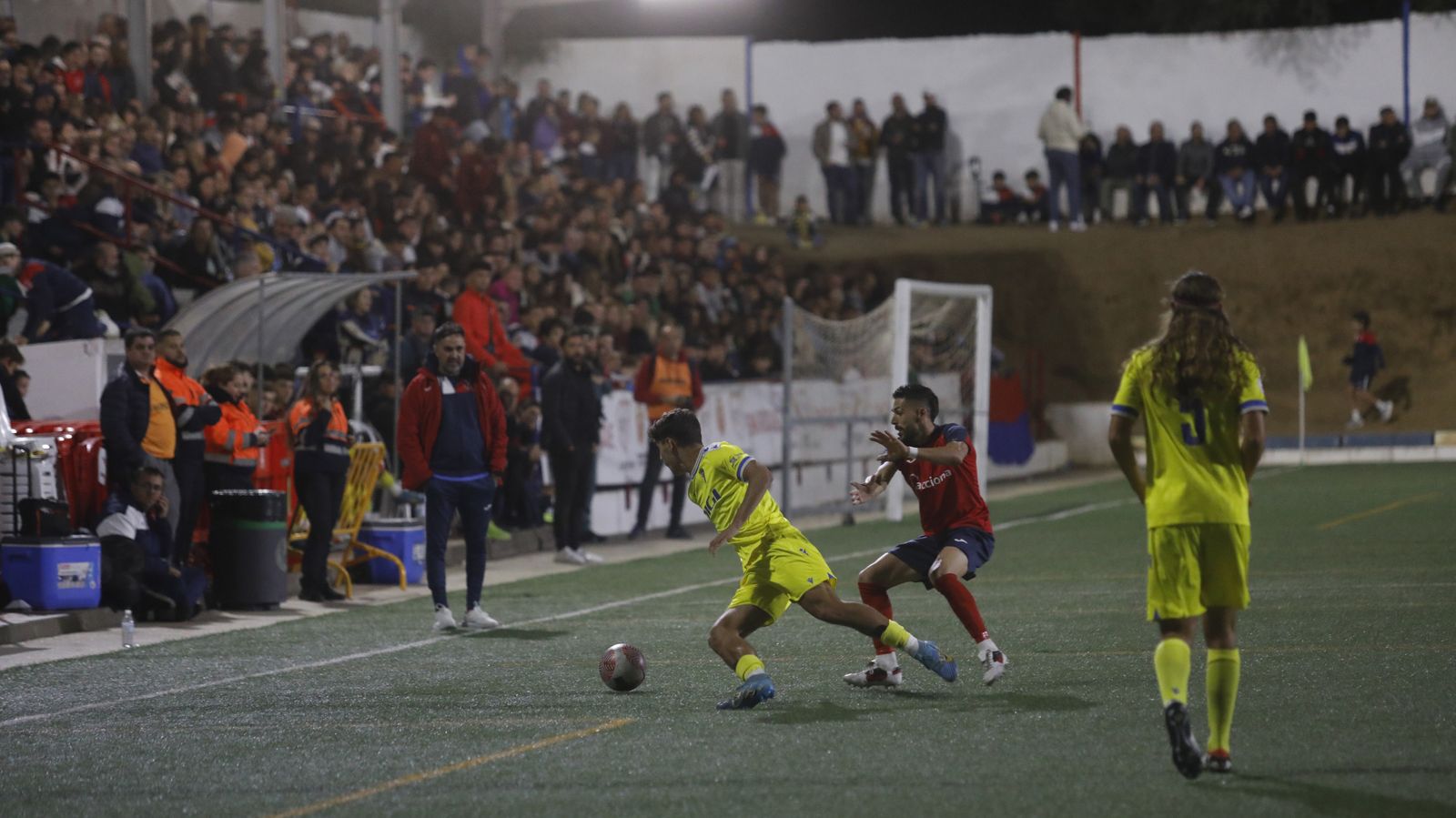 Las fotos de la visita del Cádiz CF para celebrar el 50 aniversario del CD Guadiaro