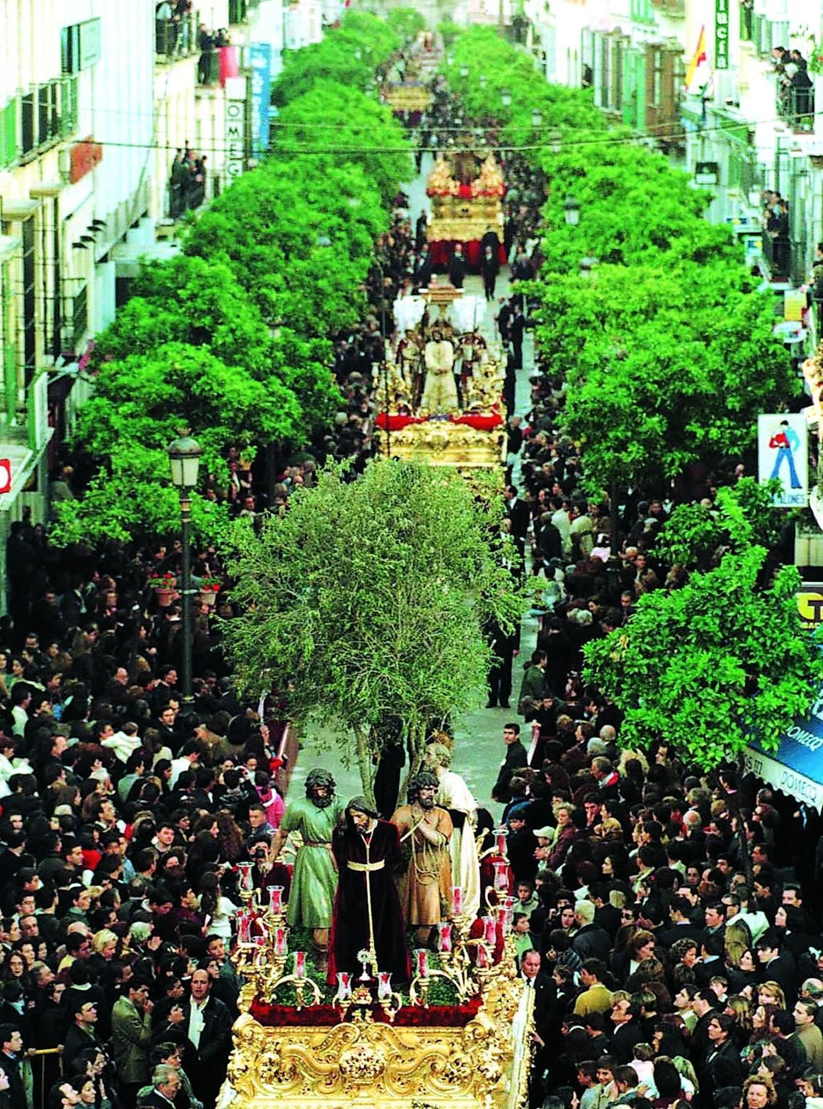 Imagen de la procesión magna del año 2000.