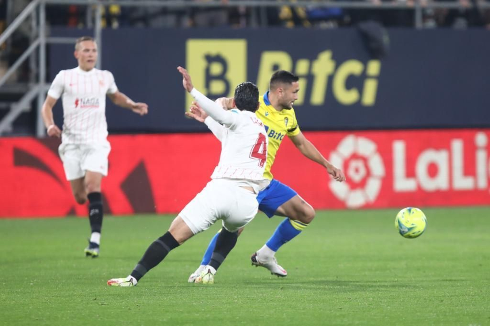 Las imágenes del Cádiz-Sevilla de Liga.