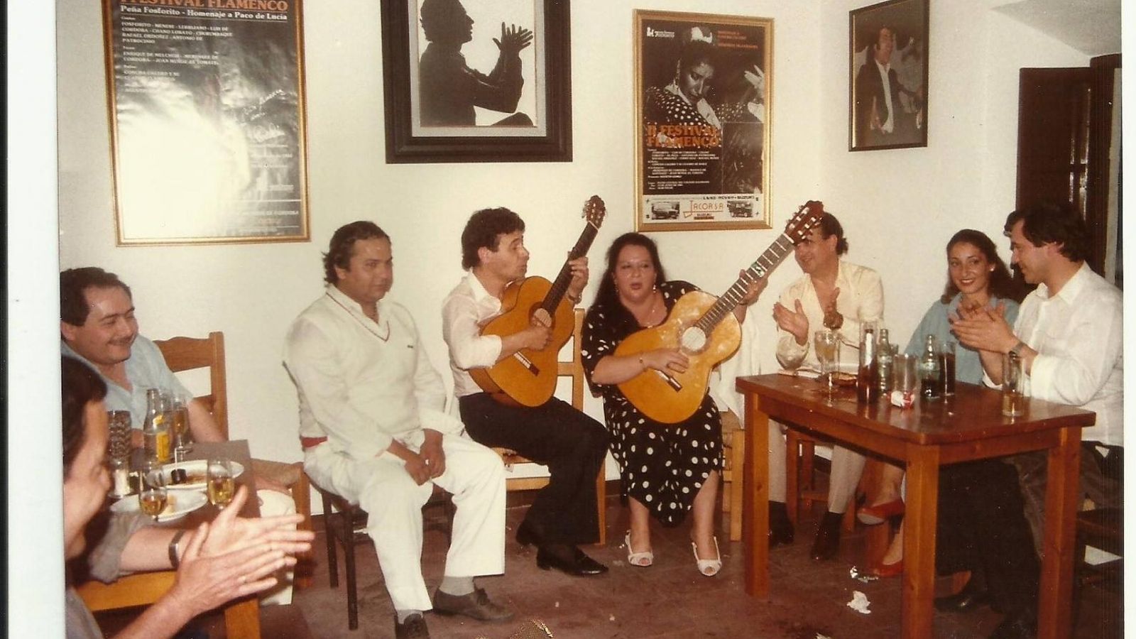 Una tertulia flamenca en la peña Fosforito en los años 80.