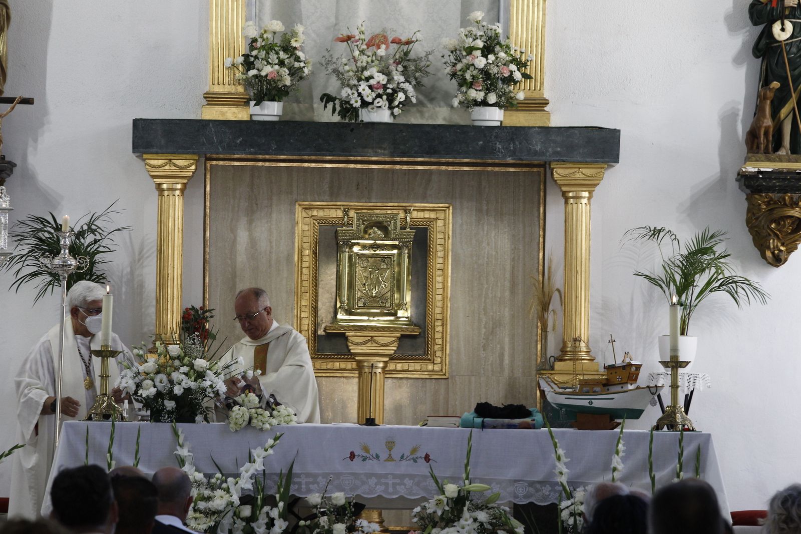 Fotogalería de la misa en honor a la Virgen del Carmen. Iglesia de San Roque. Almería