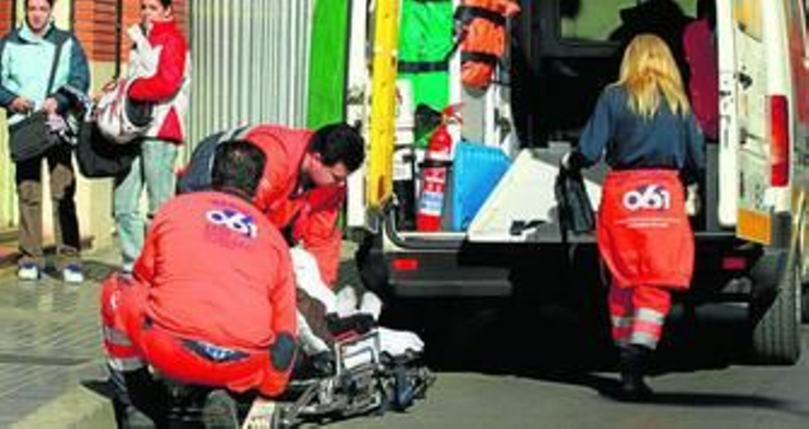 Durante el año pasado, el 061 recibió en Almería una media de 630 llamadas diarias.