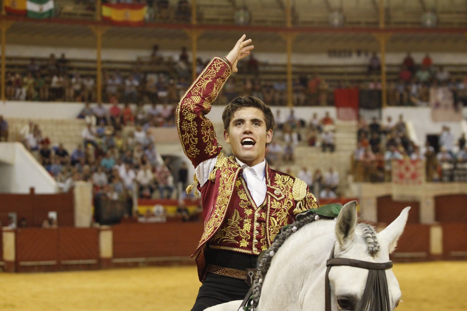 Fotogalería corrida de rejones. Feria de Almería 2019