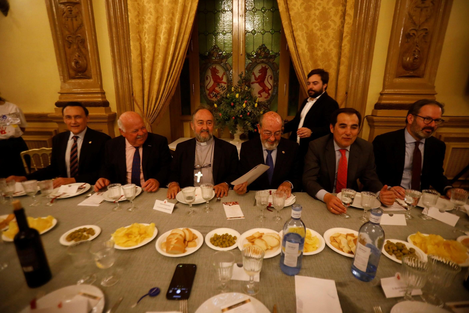 La comida benéfica de la Fundación Bangassou en Córdoba, en imágenes