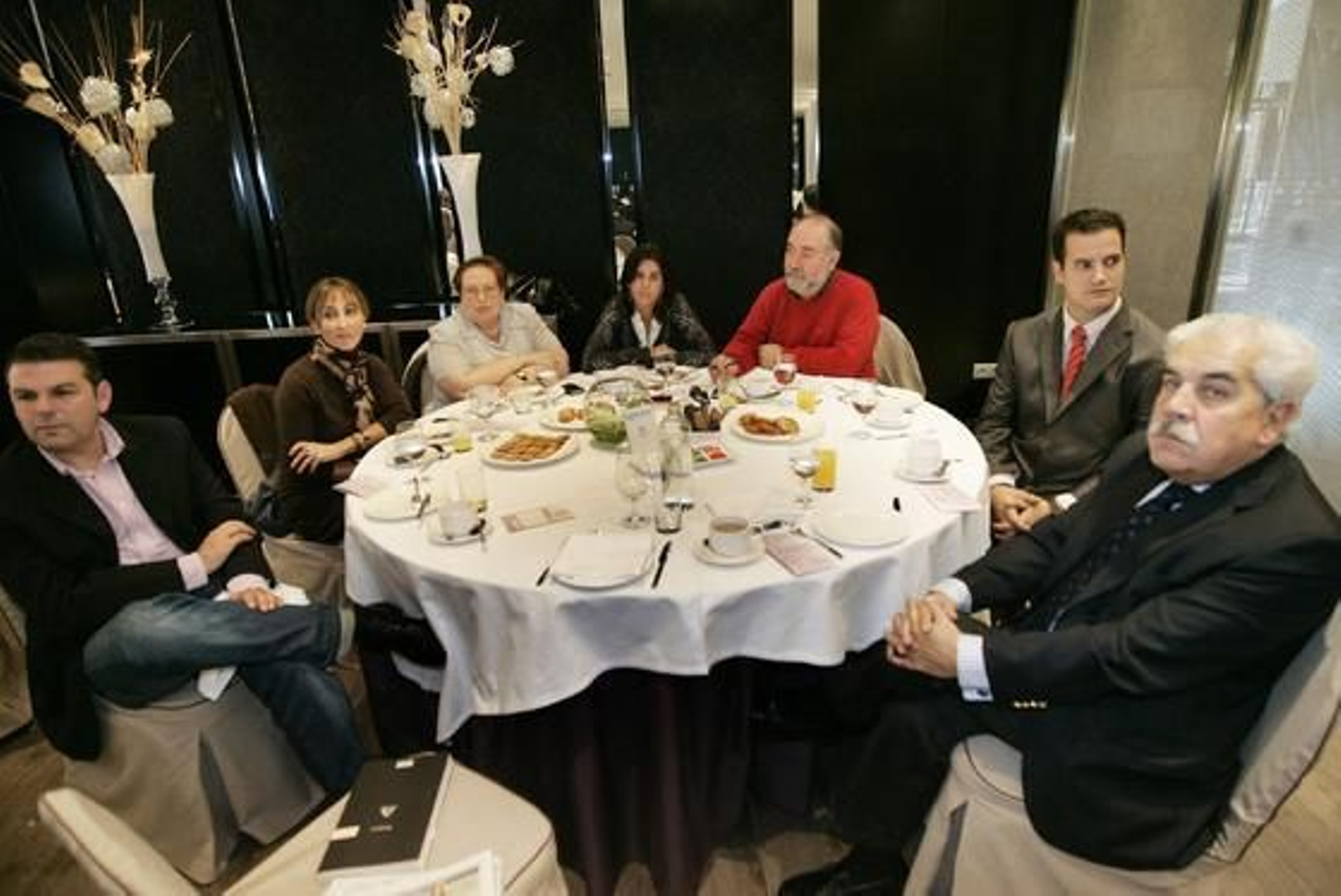 Antonio M. Rodríguez, Rafaela Porras, Antonia López, Elena Lázaro, Carlos Miraz, Óscar Lozano y Antonio de la Cruz.

Foto: José Martínez / O. Barrionuevo