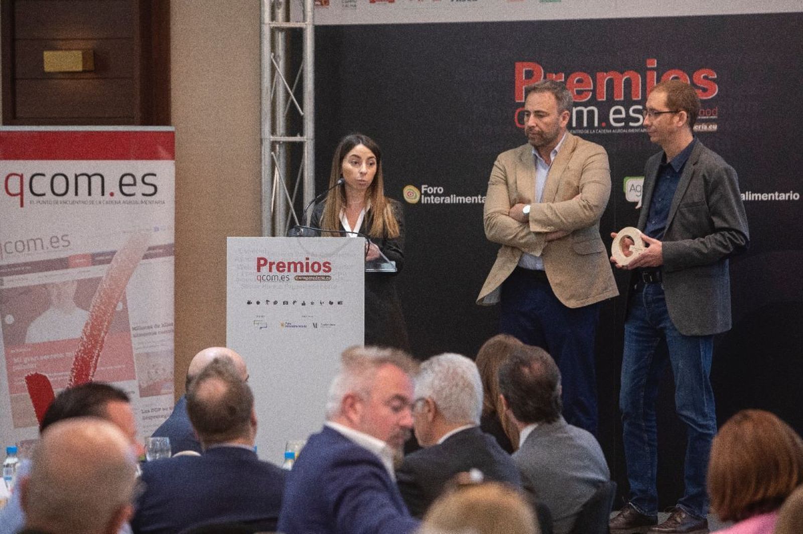 Los representantes de Grupo Gallo, Montse Santafé y Jaume Armengol, encargados de recoger el premio.