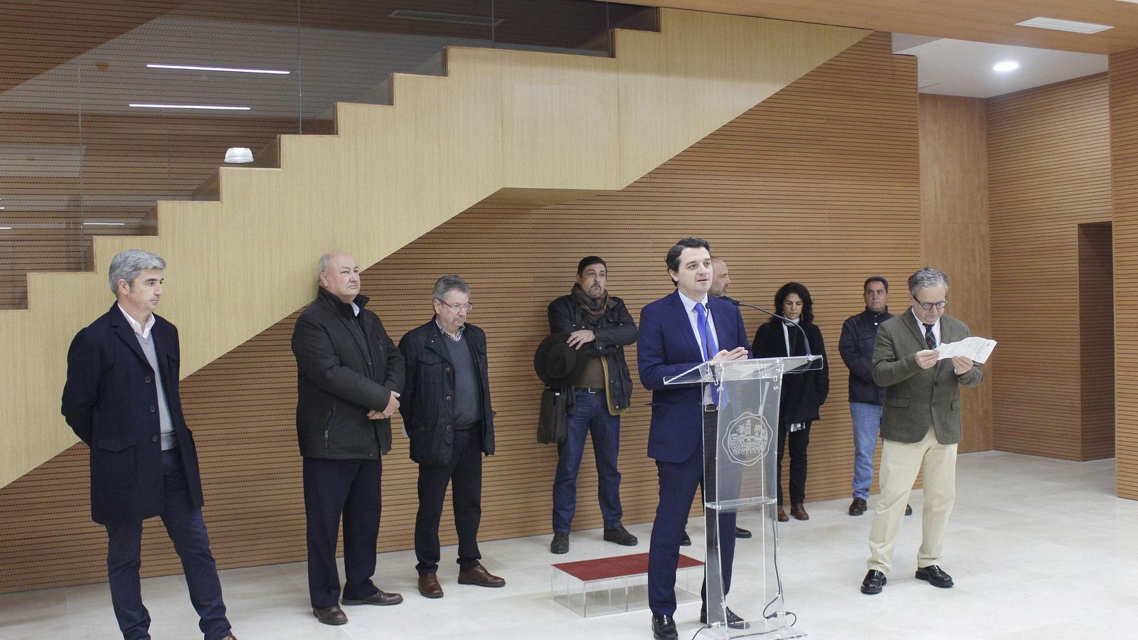 El alcalde, José María Bellido, inaugura La Normal tras las obras. El alcalde, José María Bellido, inaugura La Normal tras las obras.