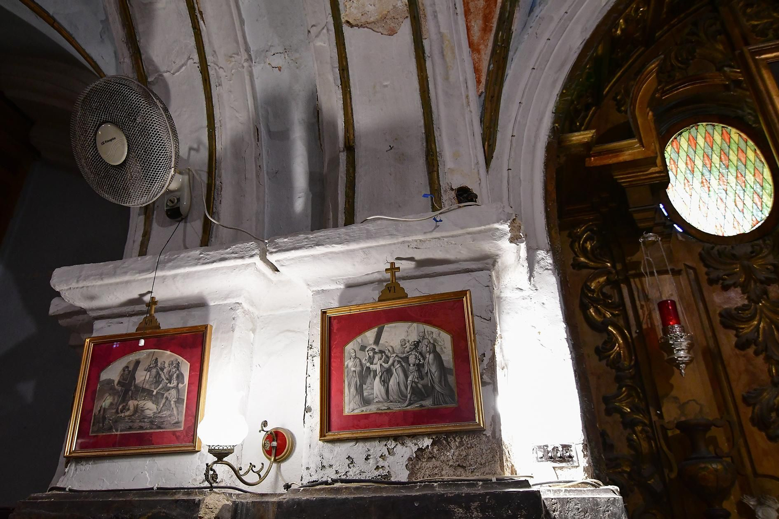 El mal estado de la iglesia de San Juan de Dios