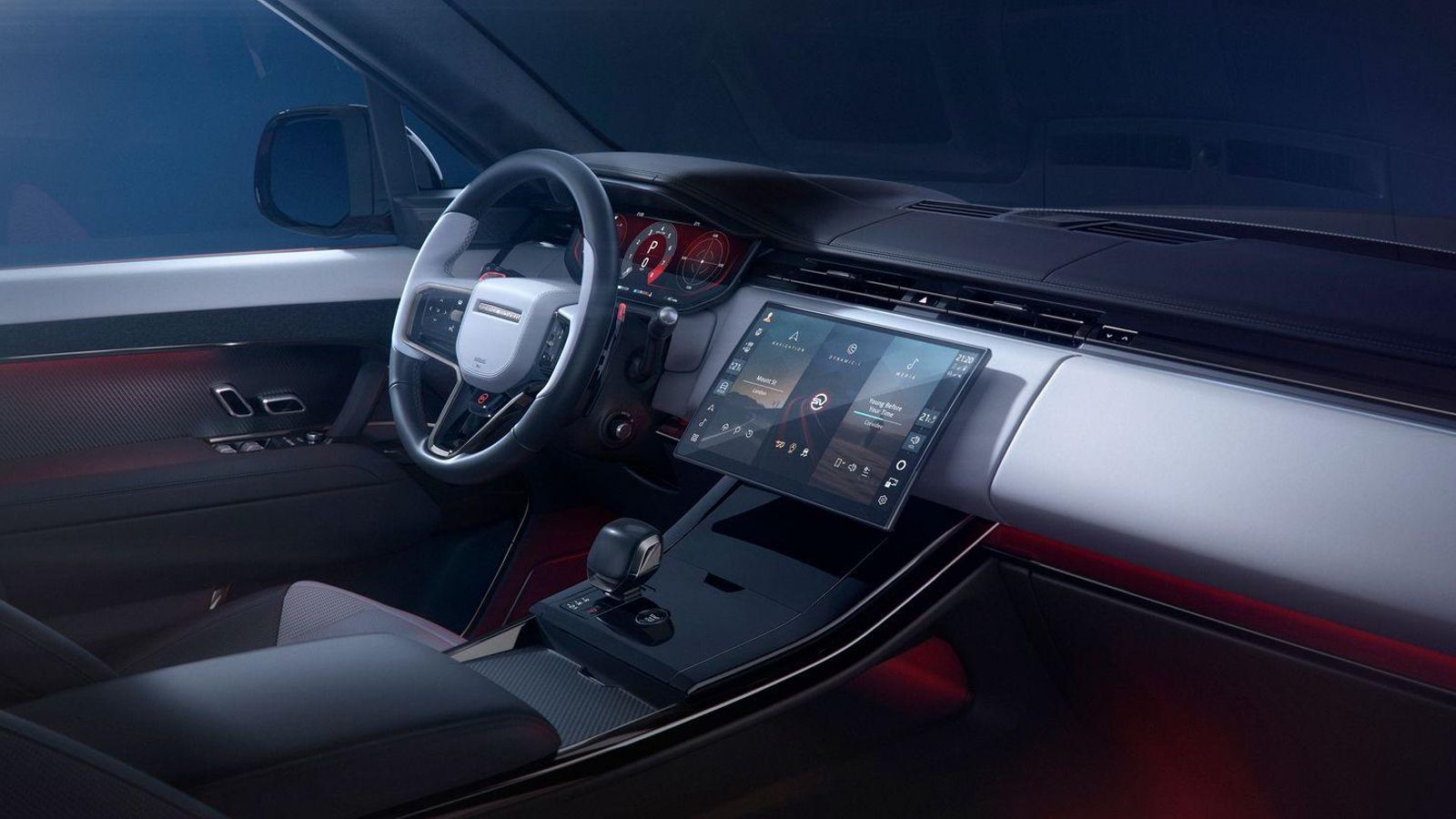 También en el habitáculo se incluyen algunas piezas fabricadas en fibra de carbono.