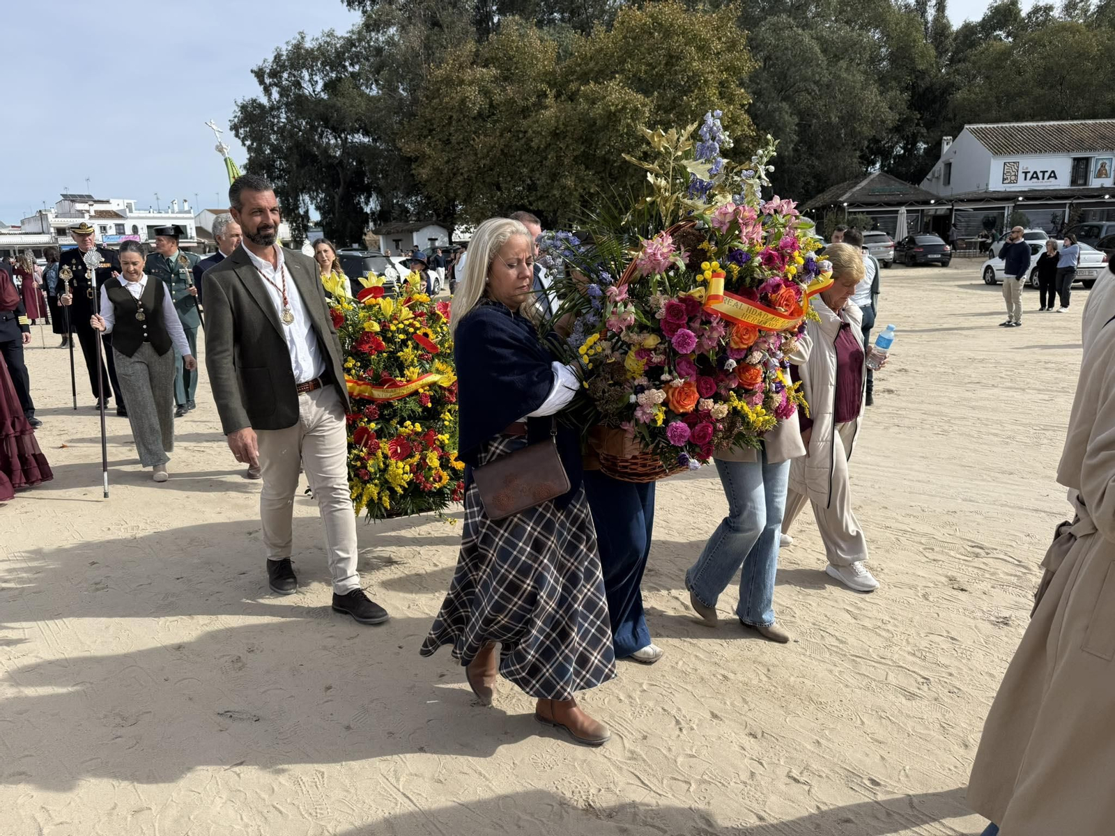 Las mejores imágenes de la peregrinación extraordinaria de Emigrantes a la aldea de El Rocío