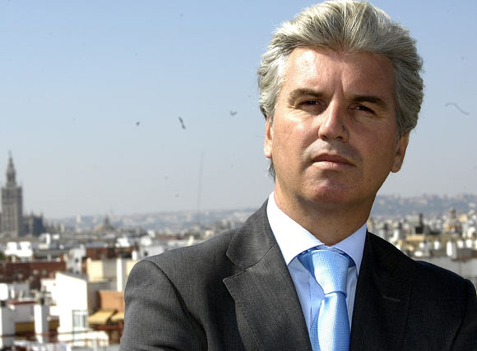 Guillén dice que el Betis cuenta con el "equipo idóneo para lograr el objetivo"