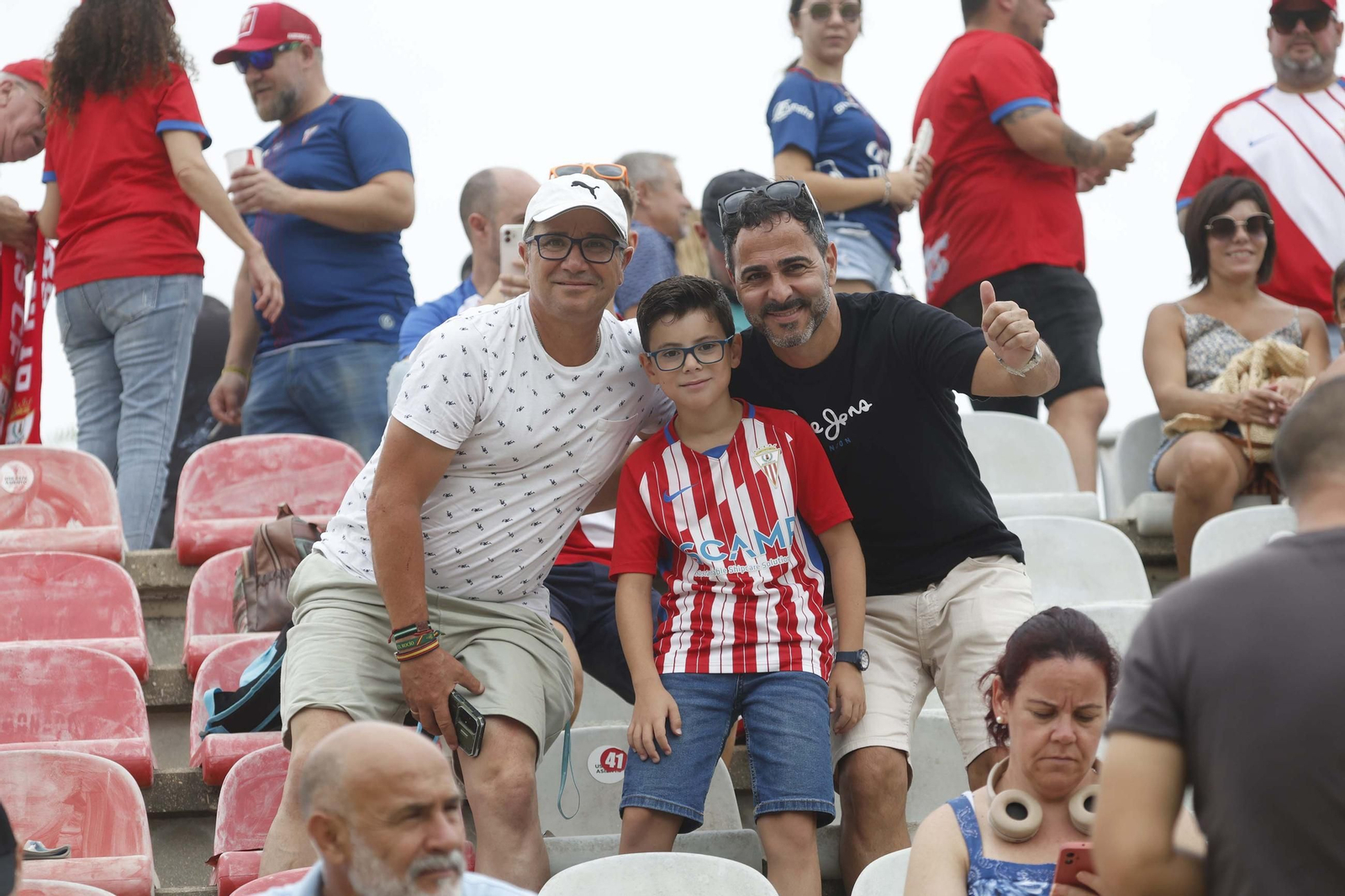 Búscate en las fotos del Algeciras - Marbella en el Nuevo Mirador