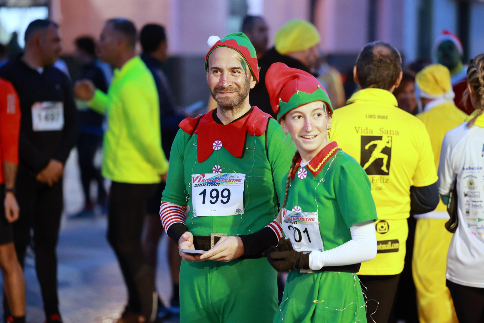 San Silvestre en Cádiz 2023: Las mejores y navideñas imágenes de la carrera