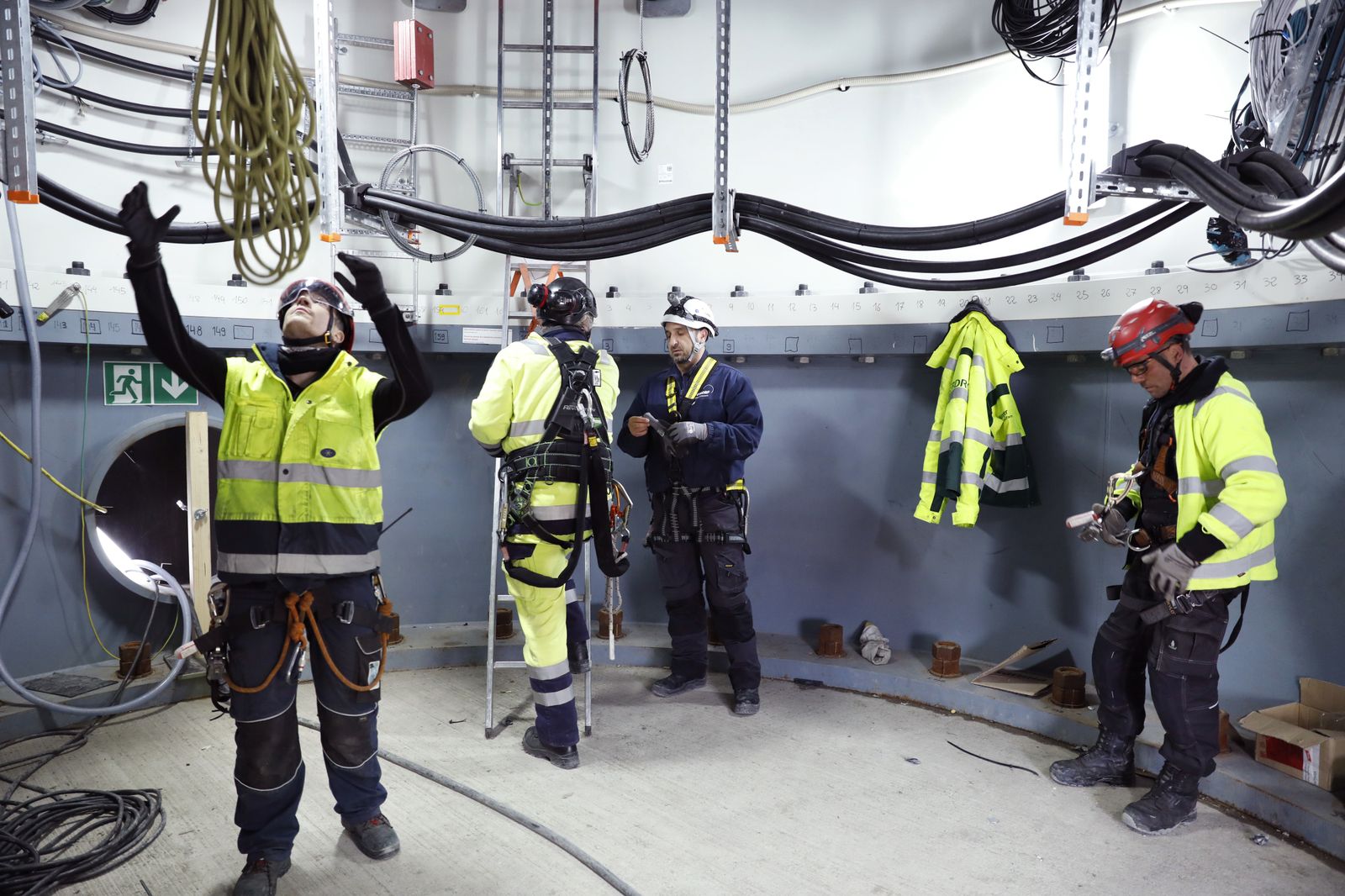 Puerto Real, presente en la estación eólico marina Wikinger