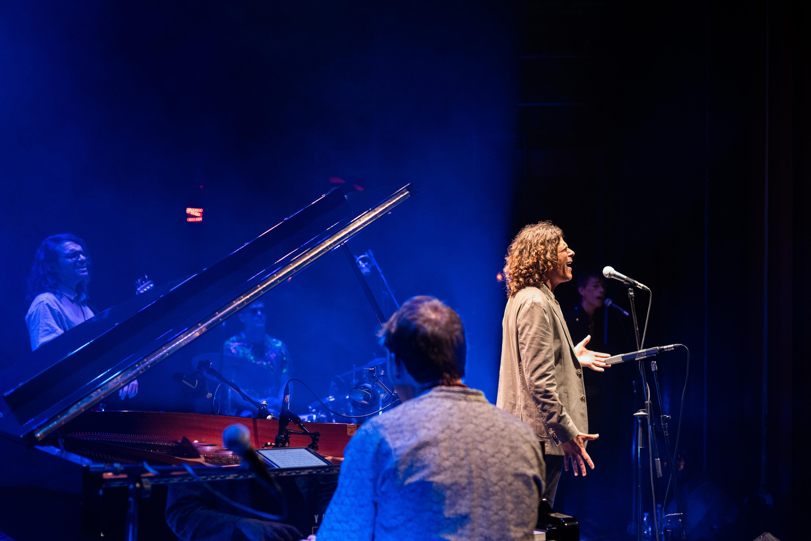 Antonio Lizana presenta su nuevo disco en el Teatro de las Cortes de San Fernando