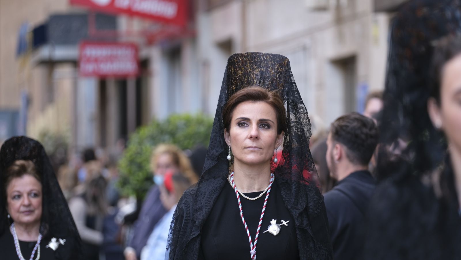 Procesión del Cristo del Amor en Almería, en imágenes