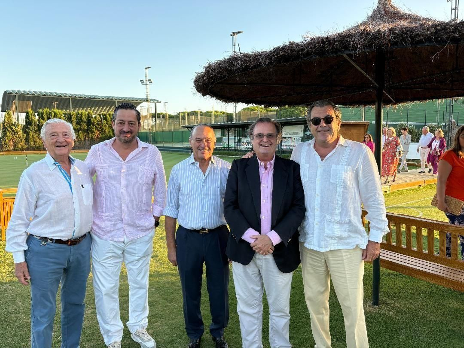 Paco Perea, Basilio Iglesias, Fernando Domecq, Alfonso Pérez-Barbadillo y Fernando Guilloto. Paco Perea, Basilio Iglesias, Fernando Domecq, Alfonso Pérez-Barbadillo y Fernando Guilloto.