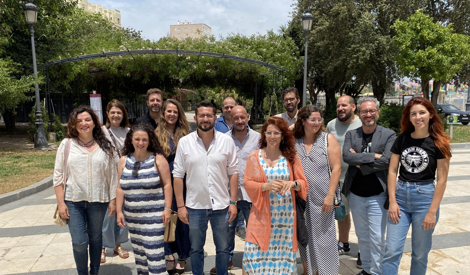Algunos de los dirigentes de IU que integrarán la candidatura unitaria del partido en la provincia de Cádiz, con Jorge Rodríguez y Alexandra Ruiz en primer término.