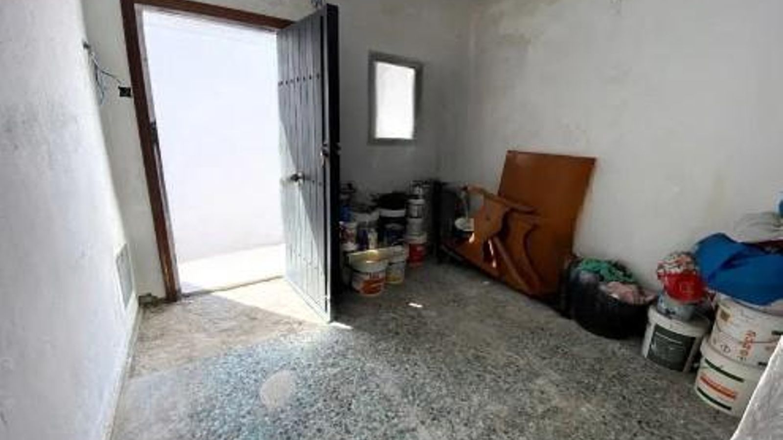 El interior de una casa a reformar en San Fernando. El interior de una casa a reformar en San Fernando.